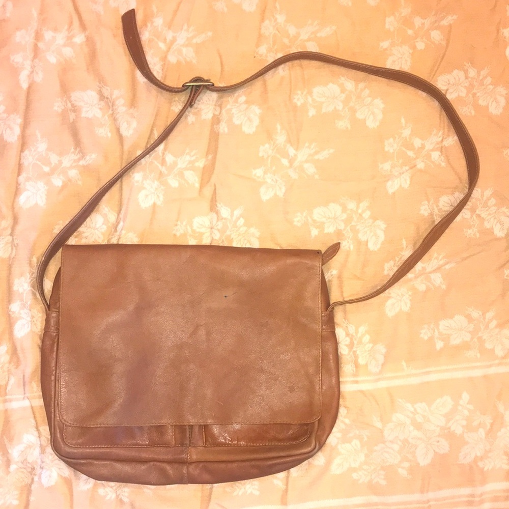 Vintage Leather Messenger Bag - Picture 4 of 16